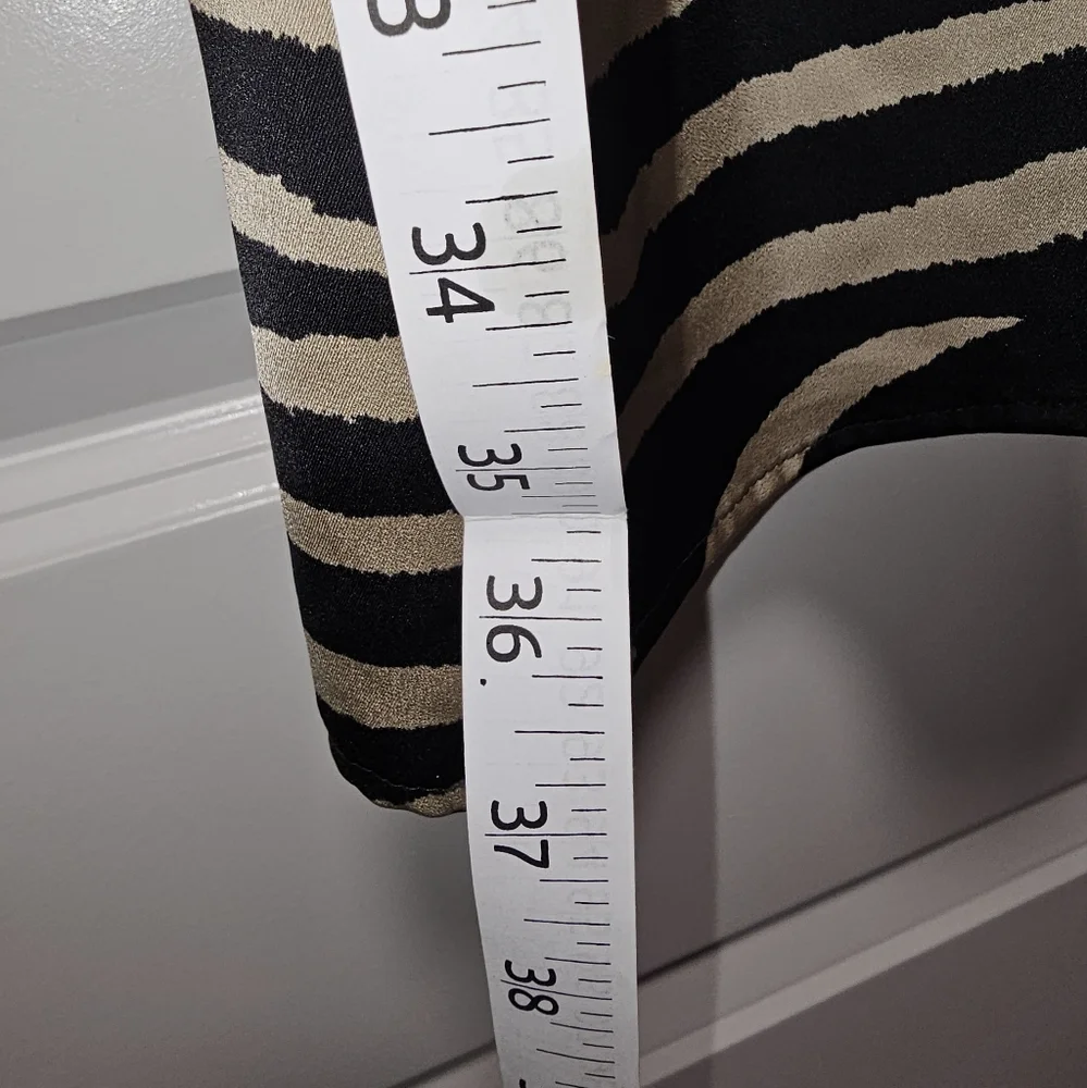 H&M Satin Shirt Dress in zebra print size medium - Picture 3 of 5